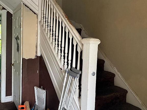 2nd image of 13 Walnut St