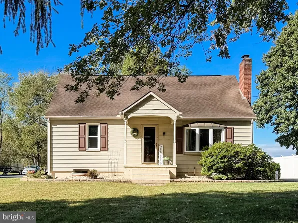 236 McAllister Church Rd, Carlisle, PA 17015