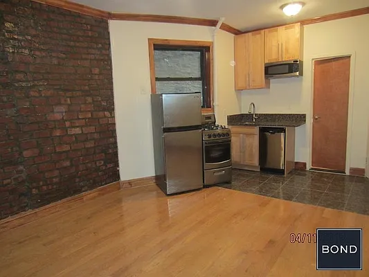 Rented by Bond New York | media 28