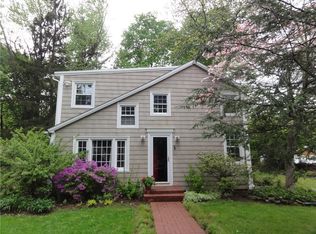 4 Candlewood Dr, Danbury, CT 06811