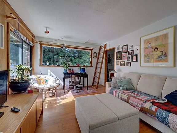 5th image of 394 Pratt Rd