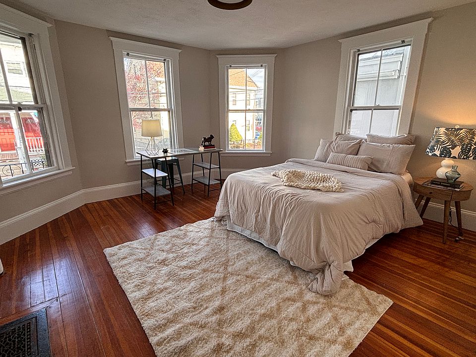1st image of 54 Bonair St #1A