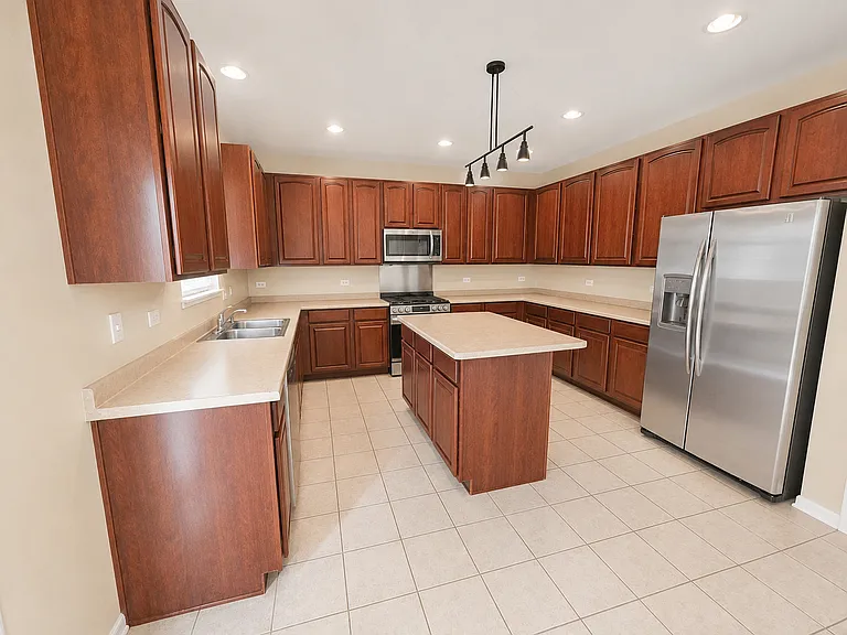 388 Toccoa Ln — Photo 9