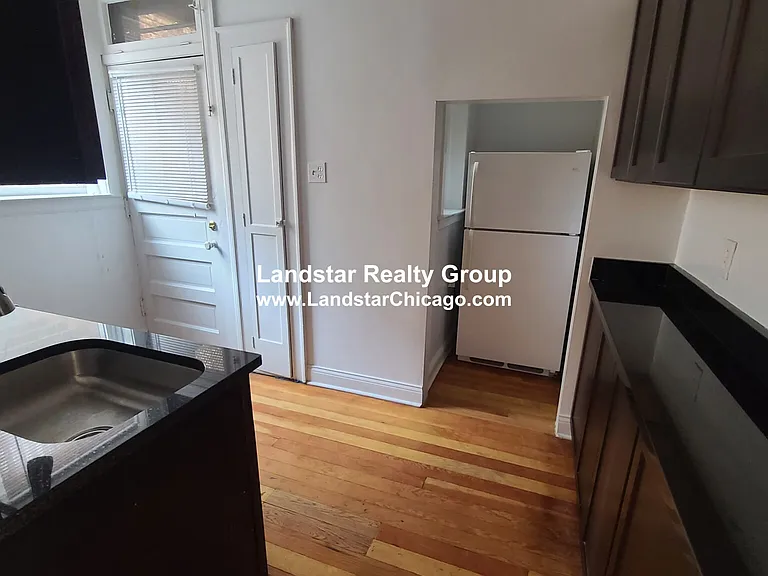 1914 W Morse Ave #2N — Photo 7
