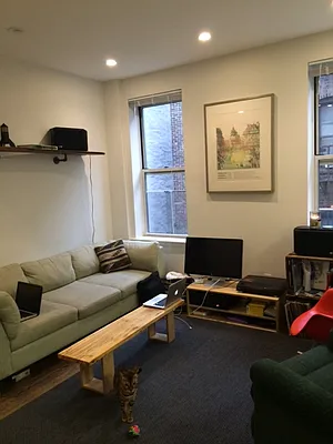 Rented by Space Real Estate | media 6