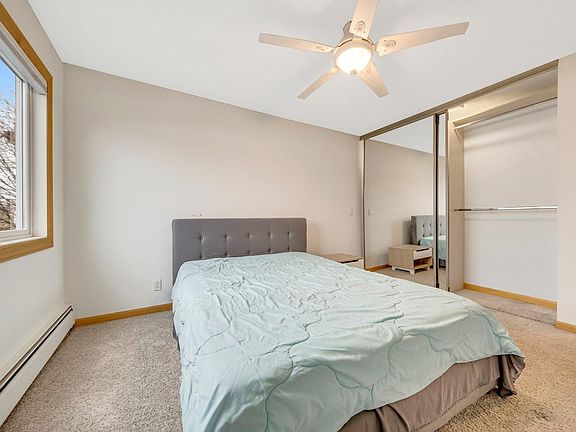 3rd image of 333 8th St SE APT 312