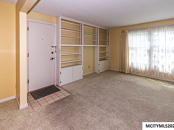 3rd image of 507 S Tennessee Pl #B201