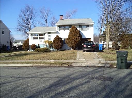 2nd image of 19 Carr Pl