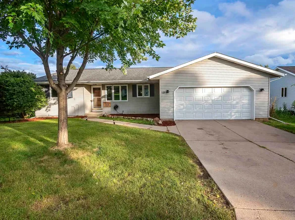513 W Mohawk Trl, Deforest, WI 53532