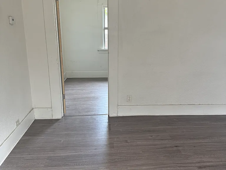 435 Cherry St — Photo 8