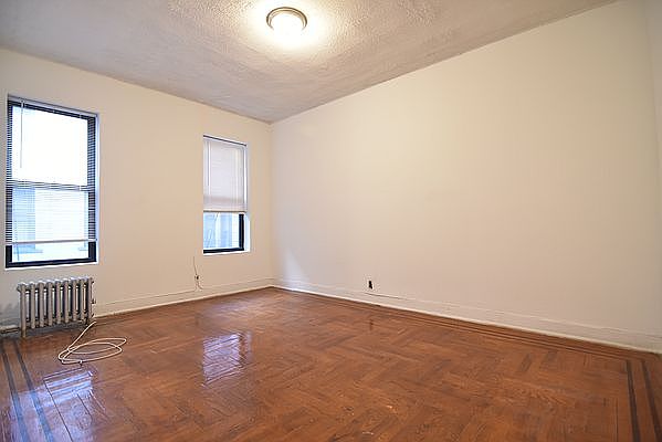 2nd image of 56 Rockaway Pkwy #8B