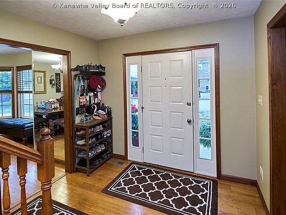 2nd image of 202 Pleasant View Dr