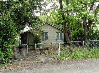 8244 SE Sherrett St, Portland, OR 97266