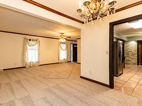 4th image of 10459 Stuart Dr
