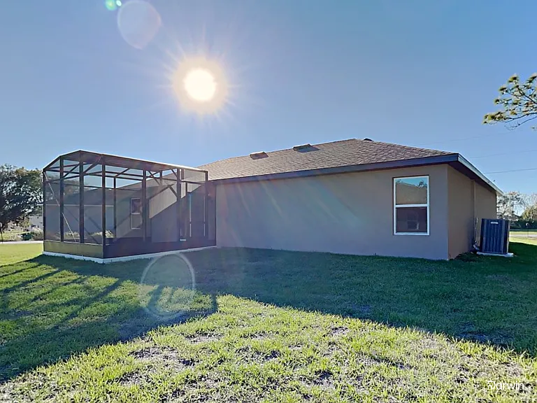 424 Ohio Ln — Photo 22
