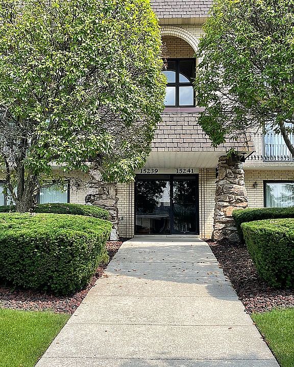 1st image of 15241 Catalina Dr