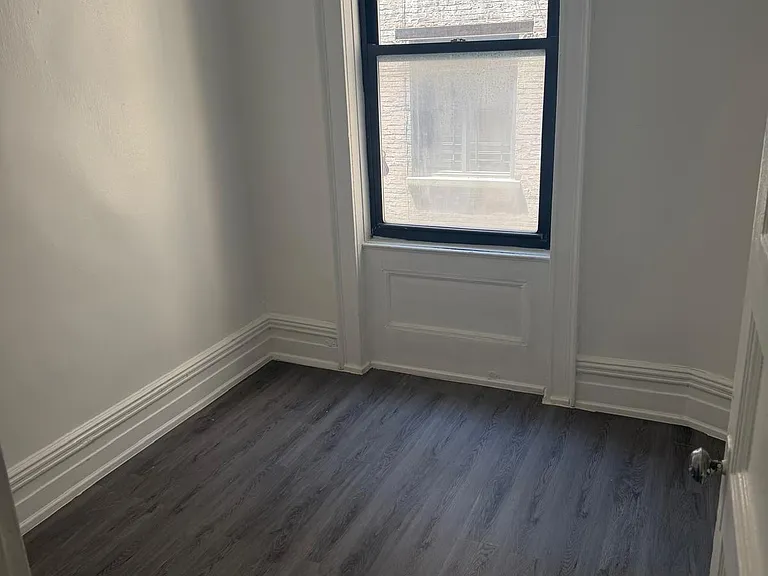 612 W 184th St #23 — Photo 7