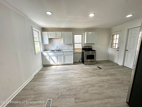 2nd image of 159 Reynolds St