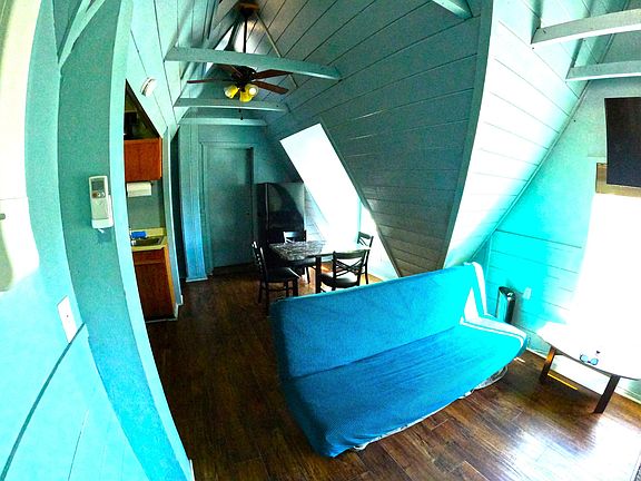 5th image of 3664 Mission Blvd #1/2