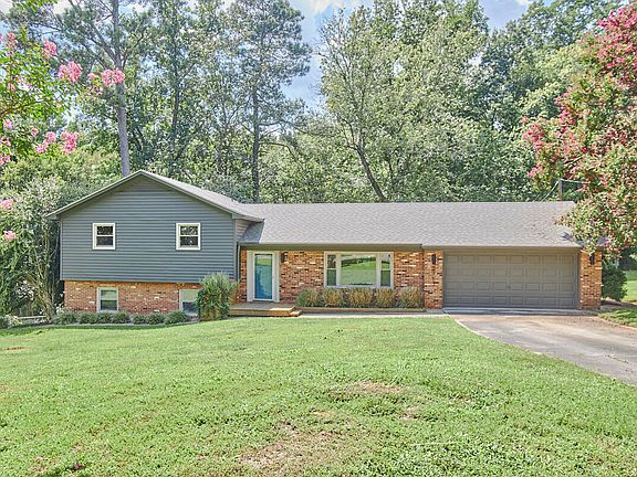 3rd image of 2715 Oberlin Dr