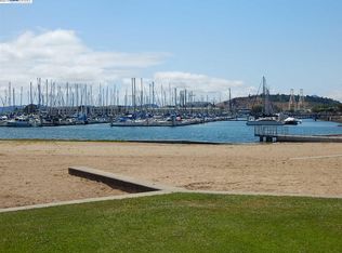 220 Commodore Dr, Richmond, CA 94804