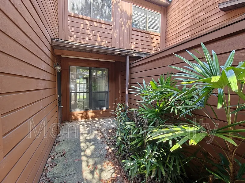 2 bed, 2.0 bath, 1106 sqft, $1,400 — Photo 2