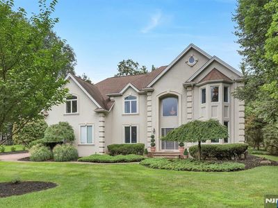 17 Brook Ave, Montvale, NJ, 07645