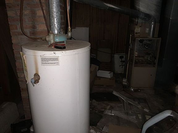 5th image of 653 S Pearl St