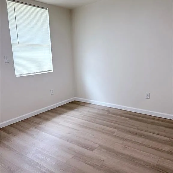 837 S 13th St — Photo 15
