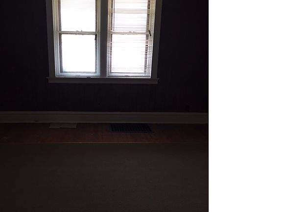 3rd image of 2118 Cherry Ave