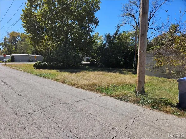 307 N Park Ave #301-303-305, Salem, MO 65560