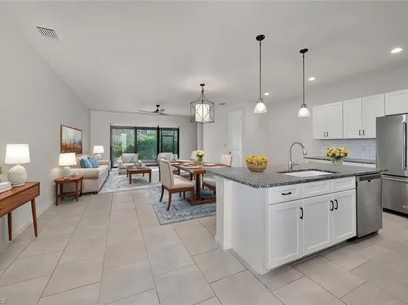 13010 Pembroke Dr, Naples, FL 34105