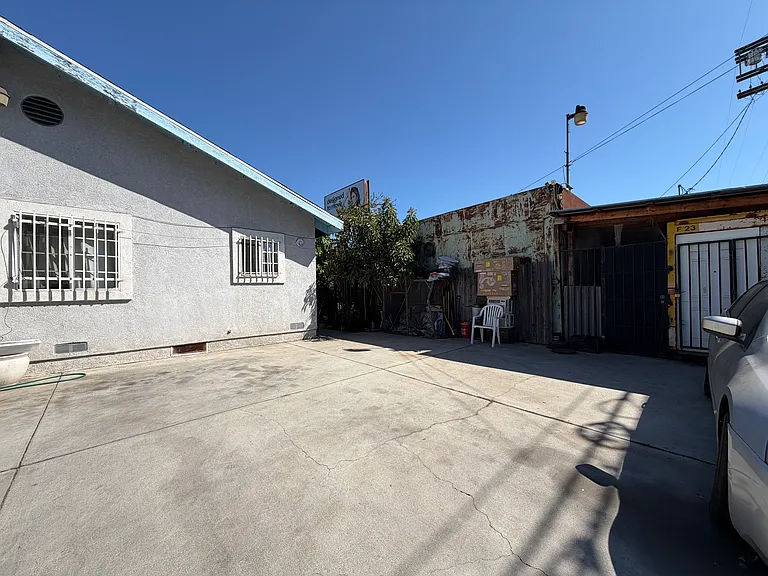5411 Alhambra Ave #5411 — Photo 18