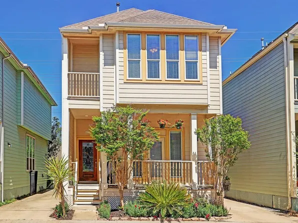 822 Garden Trace Ln, Houston, TX 77018