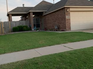 1008 SW 25th St, Moore, OK 73170