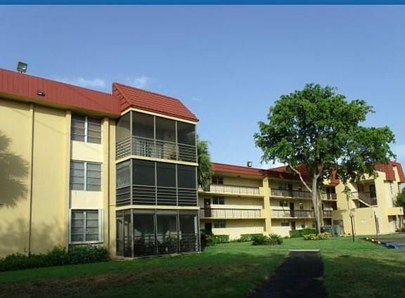 2nd image of 3490 Foxcroft Road #317