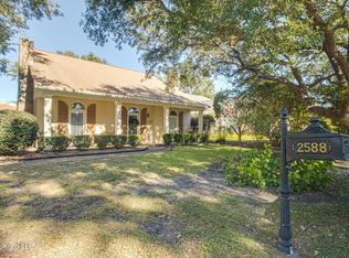 2588 Rue Palafox, Biloxi, MS 39531