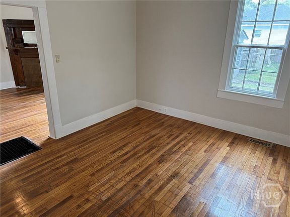 5th image of 737 E 37th Street