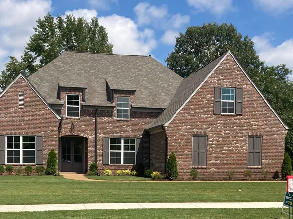 4920 Maple Walk Dr, Arlington, TN 38002