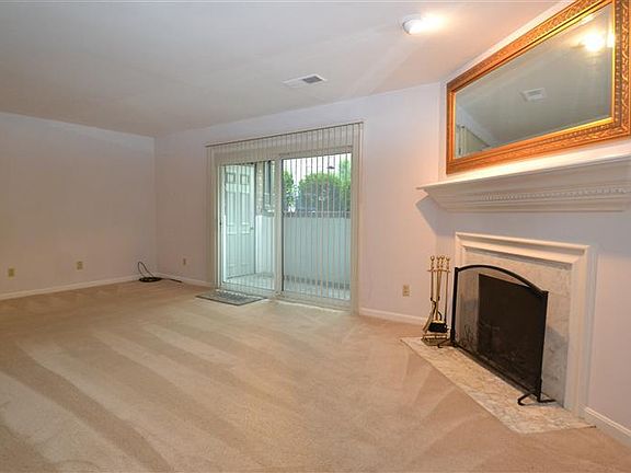 2nd image of 9750 Bunker Hill Ln Unit 58