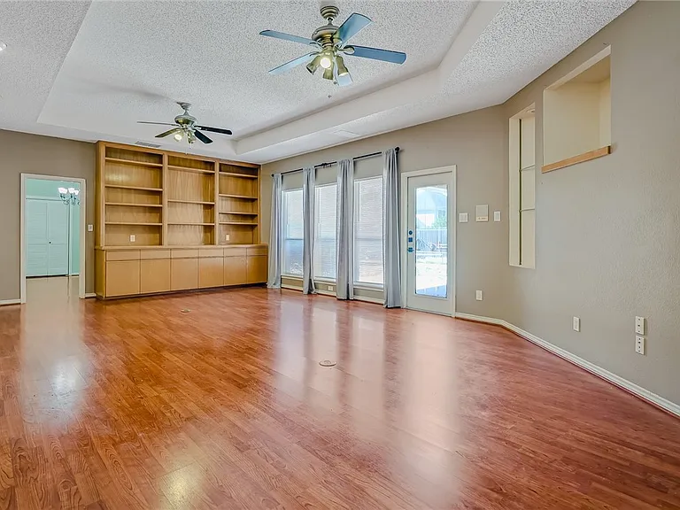 5917 Harvest Hill Rd — Photo 10
