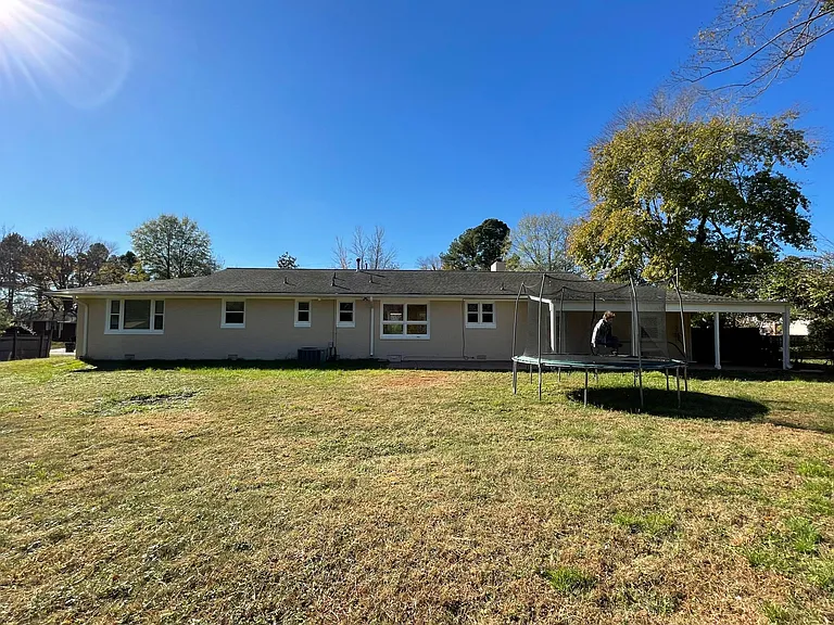 102 Caran Rd — Photo 40