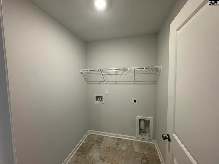 3062 Hallsdale Dr — Photo 14
