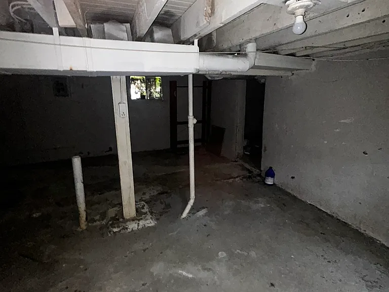 2519 Crescent Ave — Photo 9