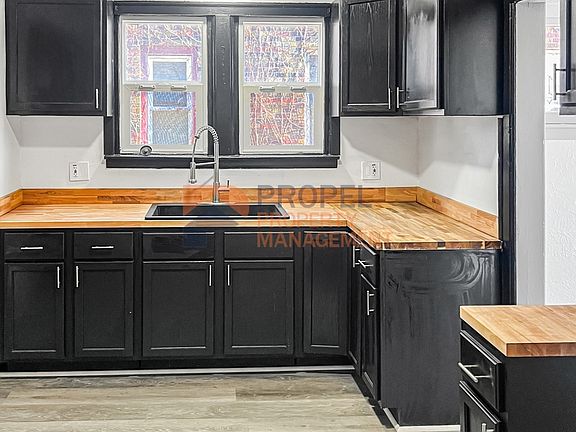 2nd image of 9142 Yorkshire Rd