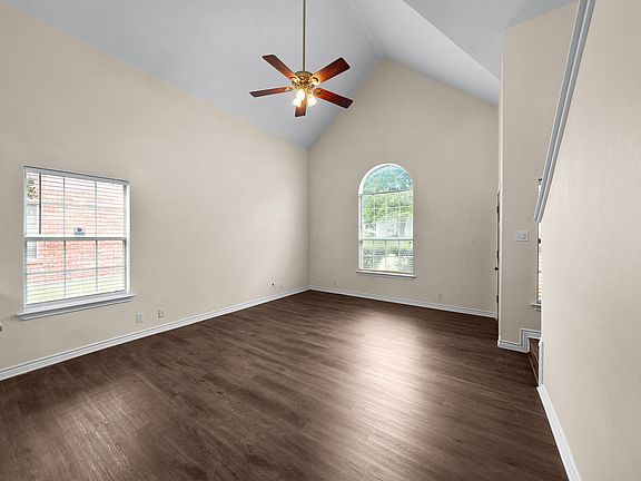 5th image of 324 Tolbert Ave