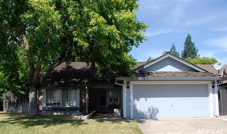 1st image of 635 Lunardi Way