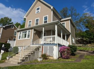 19 Center Ave, Morristown, NJ 07960