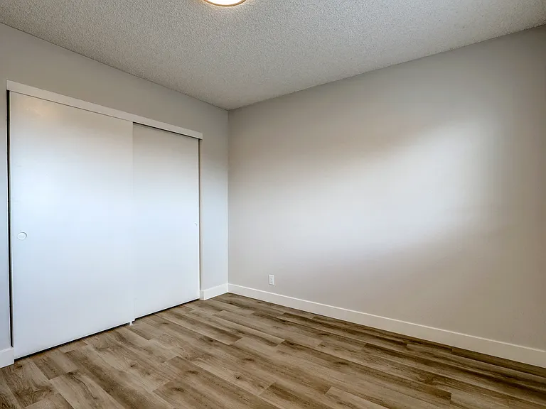 1575 Oak Apartment Homes — Photo 19