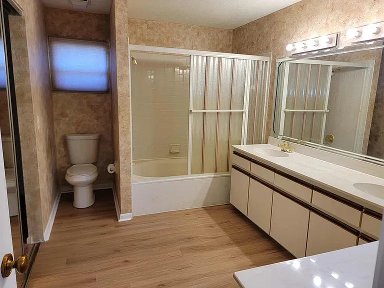 156 Beachway Dr — Photo 14